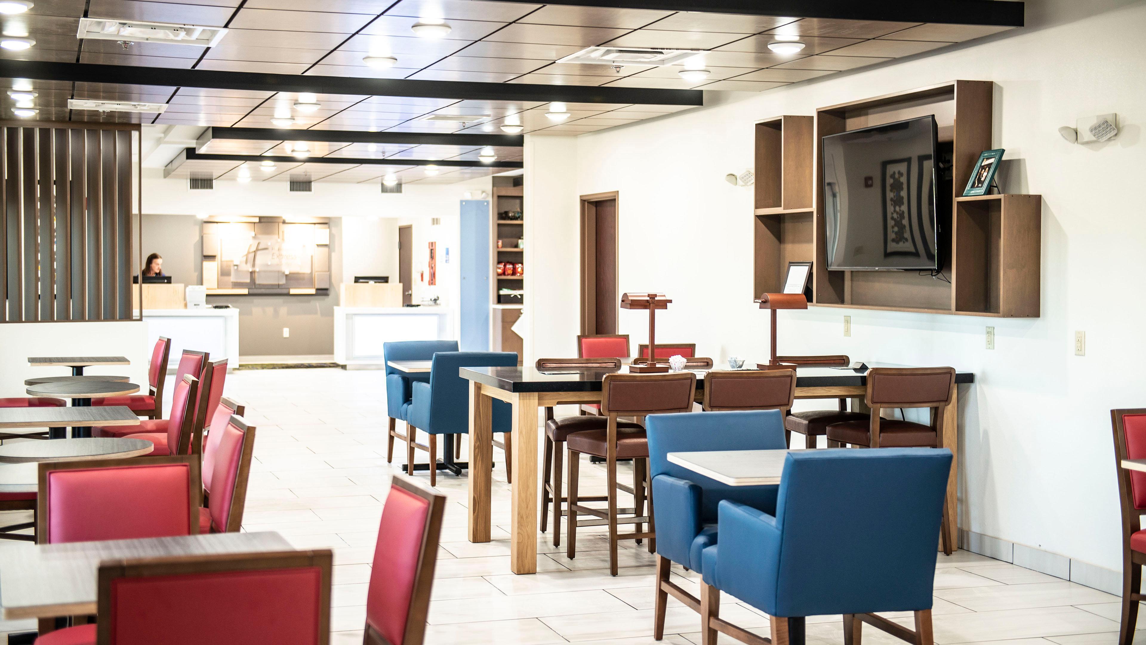 Holiday Inn Express Hotel & Suites Sedalia By Ihg Exterior foto