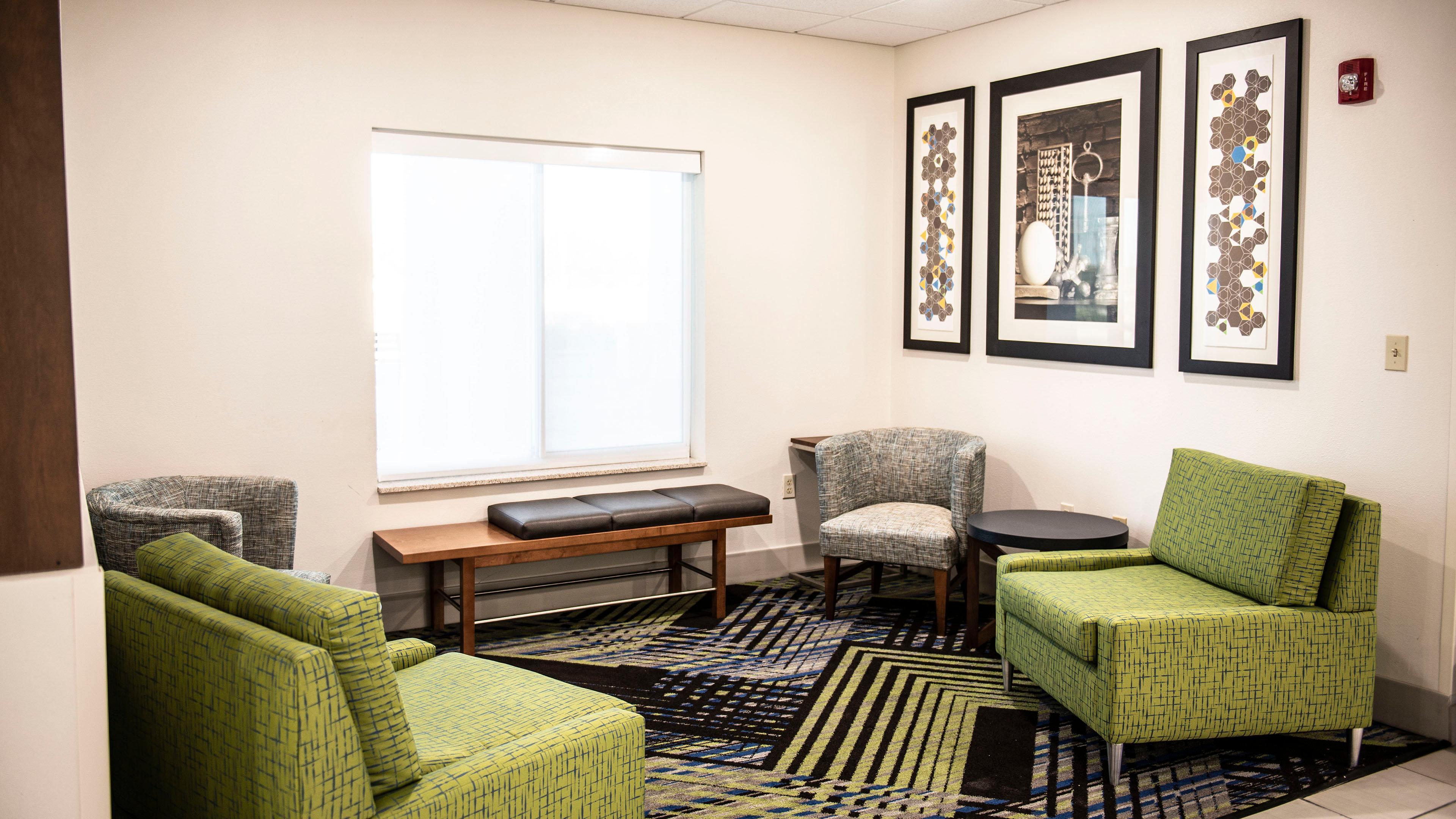 Holiday Inn Express Hotel & Suites Sedalia By Ihg Exterior foto
